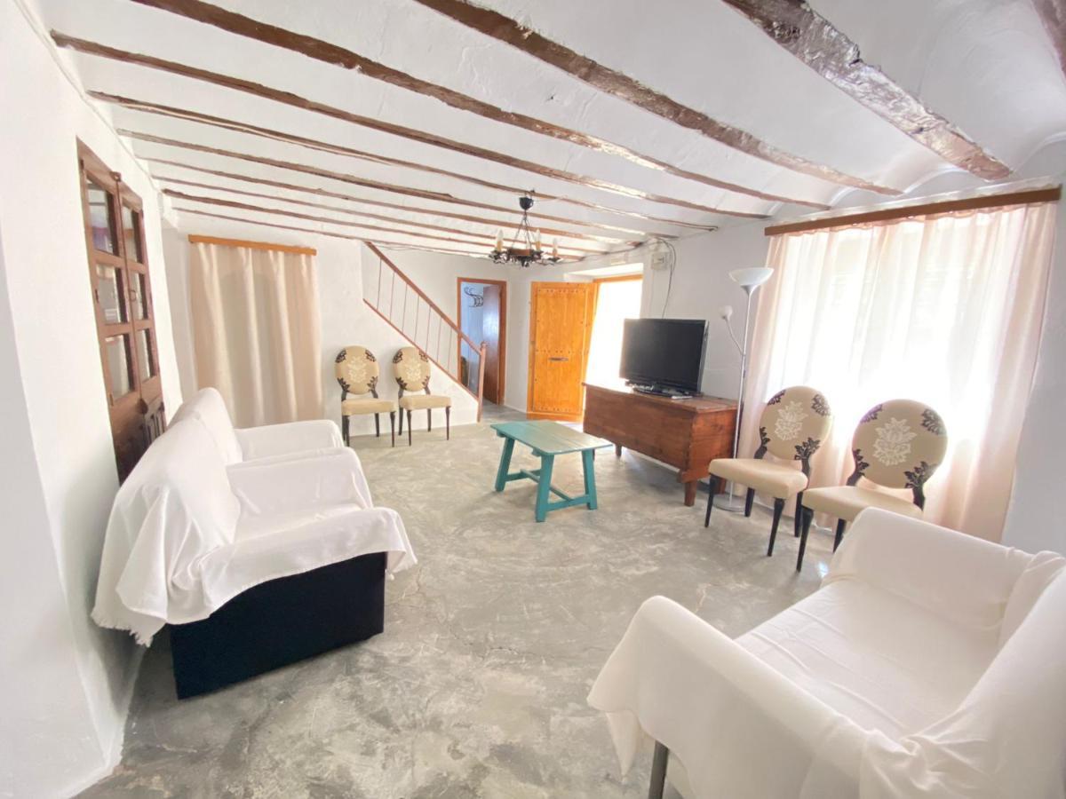 Alojamiento Casa Veronica โมราตายา ภายนอก รูปภาพ